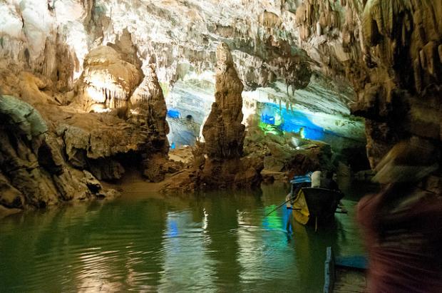 Hue – Phong Nha cave – Hue